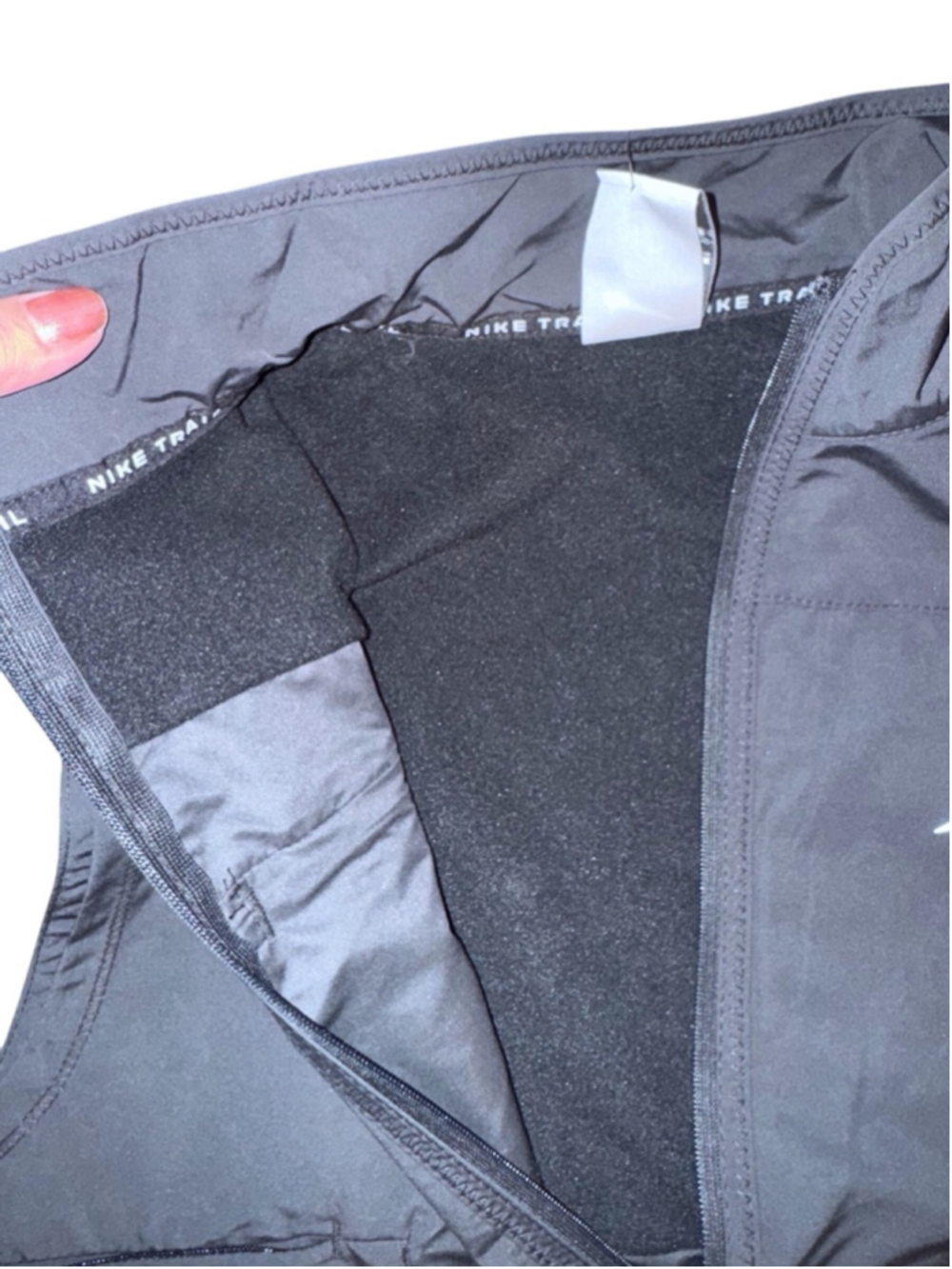 Women's Nike gold rain Vest Size s black - Picture 4 of 5